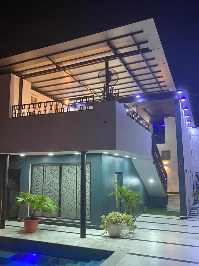 Muse Boutique Hotel Енугу Екстериор снимка