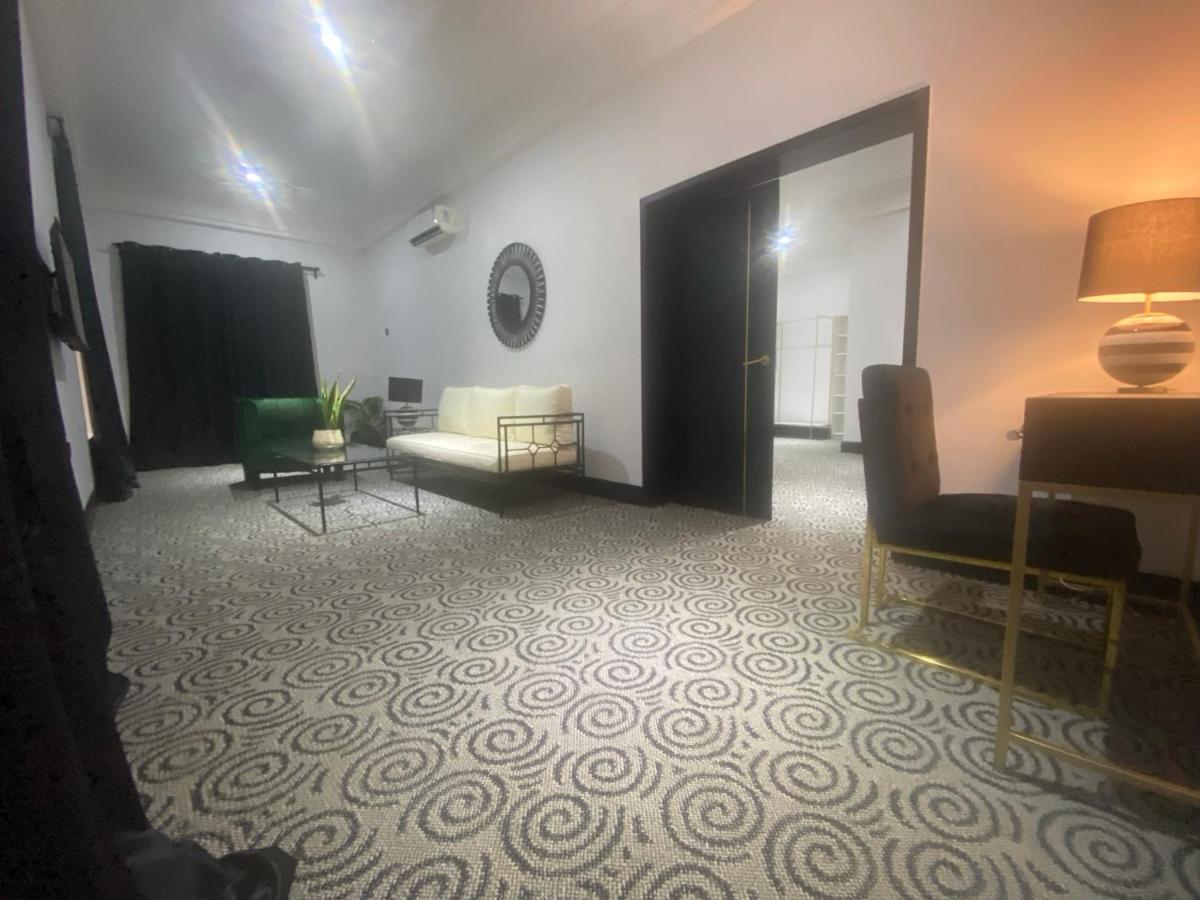Muse Boutique Hotel Енугу Екстериор снимка