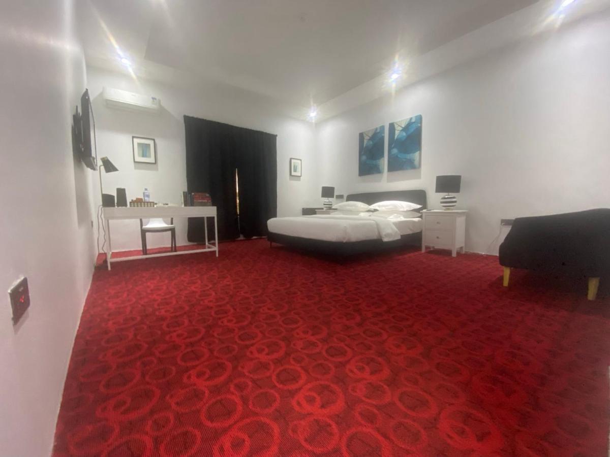 Muse Boutique Hotel Енугу Екстериор снимка