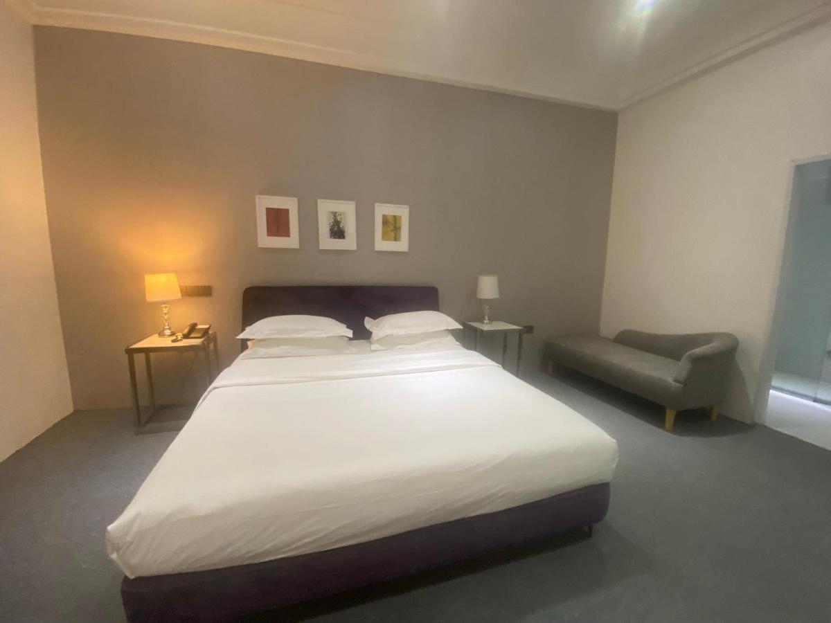 Muse Boutique Hotel Енугу Екстериор снимка
