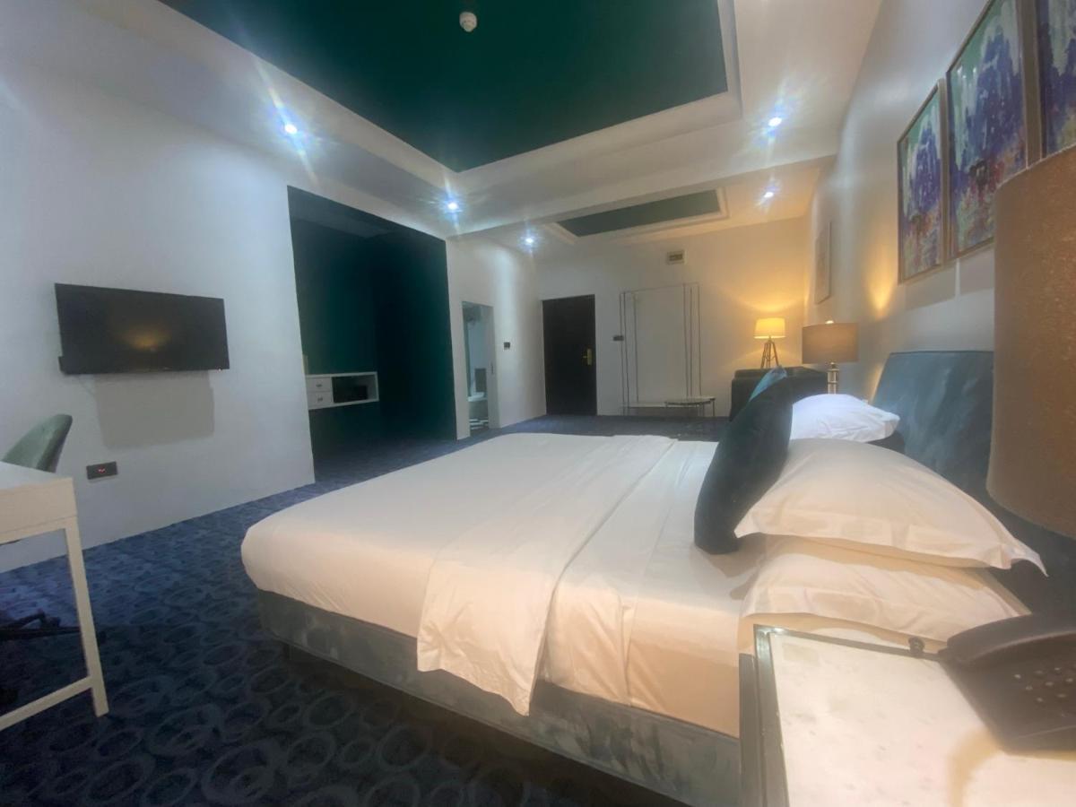 Muse Boutique Hotel Енугу Екстериор снимка