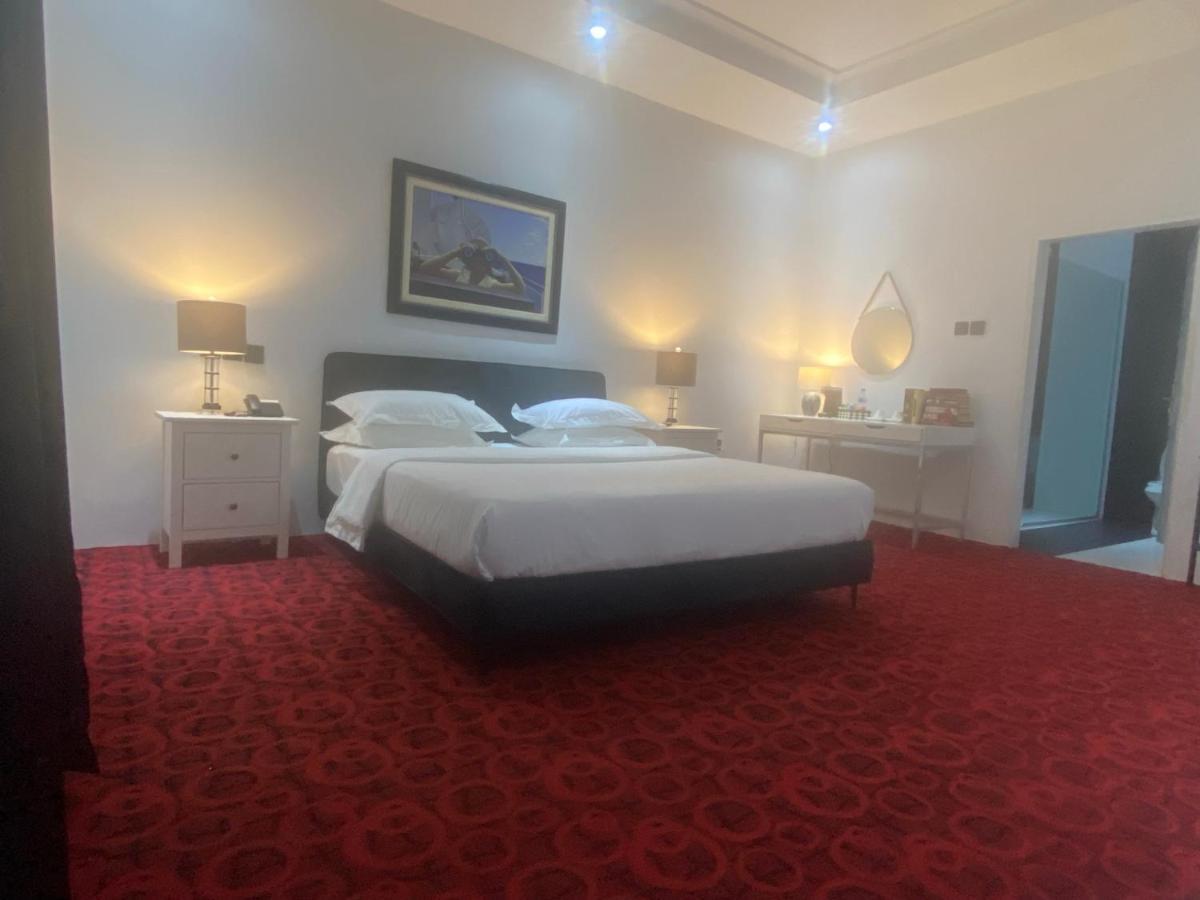 Muse Boutique Hotel Енугу Екстериор снимка
