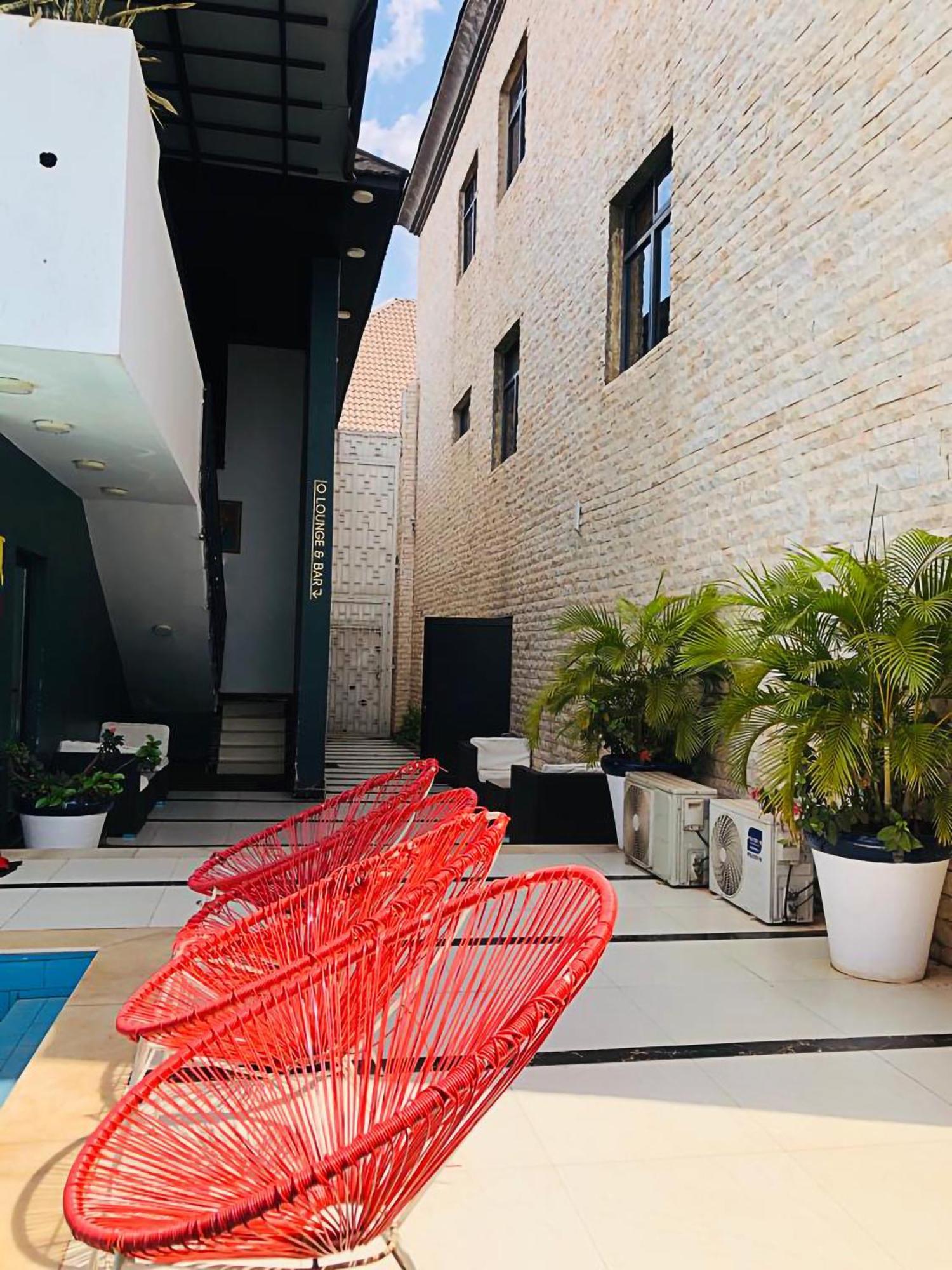Muse Boutique Hotel Енугу Екстериор снимка